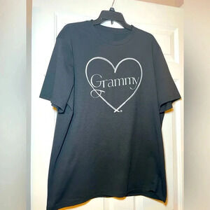 Woman’s GRAMMY Tee Shirt Black 2XL Plus NWOT Short Sleeve Heart Graphic